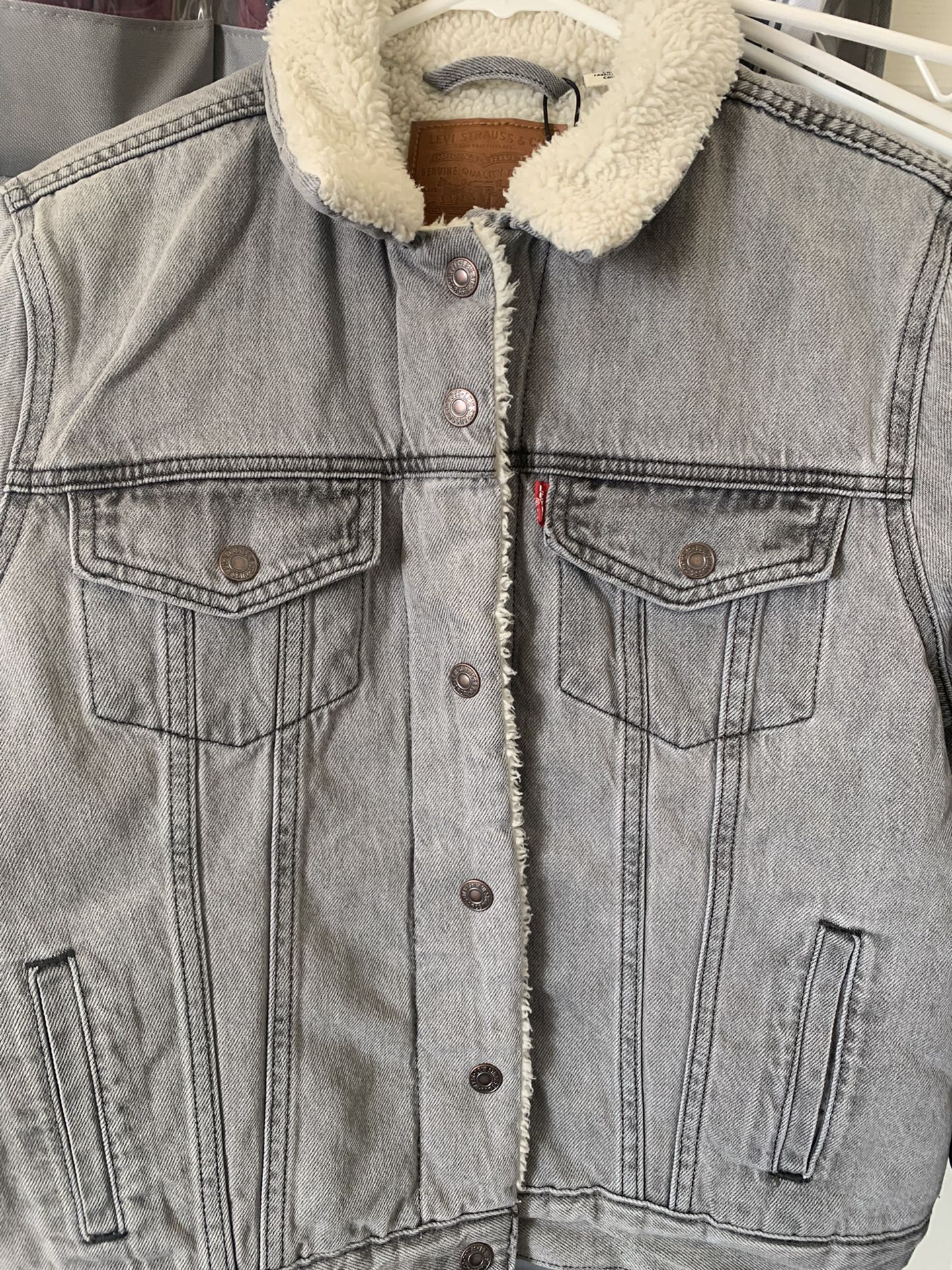 Levi's Women Sherpa Trucker Jacket Large size