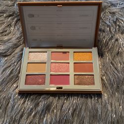 Complex Culture Eyeshadow palette