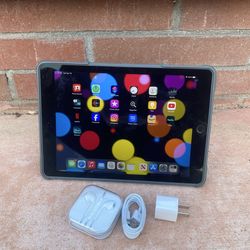 Apple iPad Air 2 – 16GB – 9.7” Retina – Touch ID – w/ Case & New Accessories