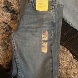 New With Tags Levi’s 29x32 $30 
