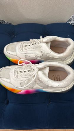 New! Ladies white sport casual shoes