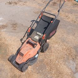 Lawnmower 