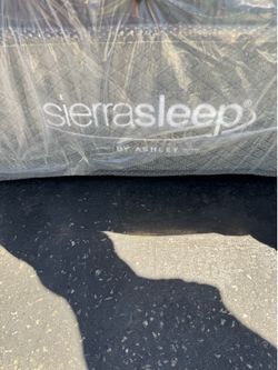 🔥 SERTA SLEEP BY ASHLEY QUEEN MATTRESS & MATCHING FOUNDATION 🔥