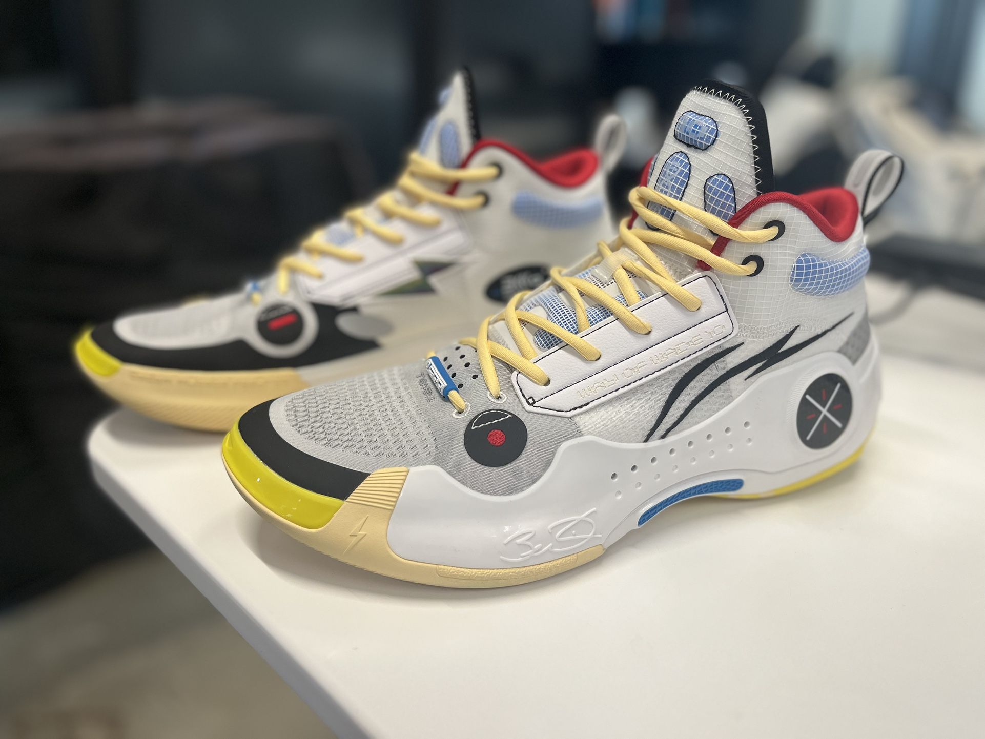 BRAND NEW Li-Ning Way Of Wade 10 Test R1 Basketball Shoe
