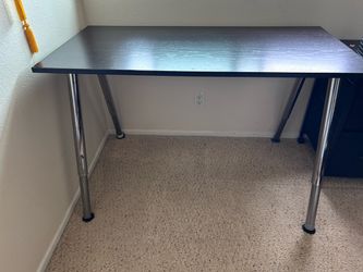 Desk - Good condition