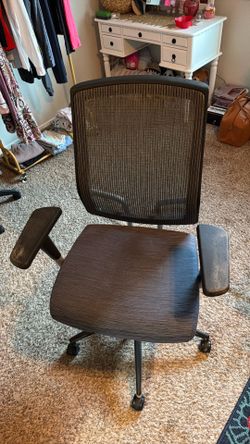 Computer chair