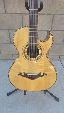 Bajo Quinto Trujillo