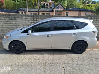 2012 Toyota Prius V