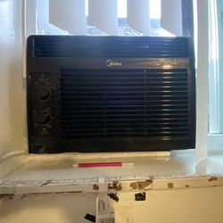 Madea 5,000 BTU Air Conditioner 