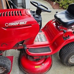 Troybilt 7-Speed Riding Lawn Mower