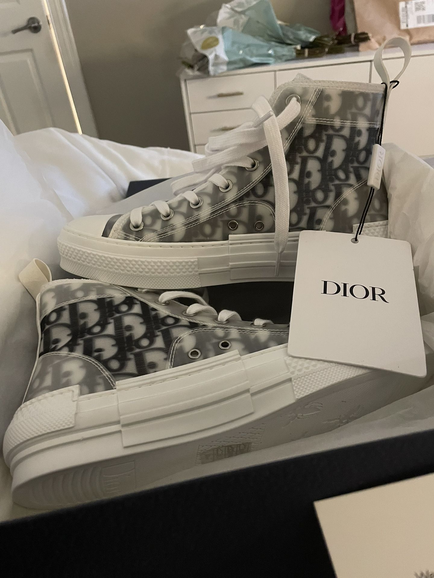 High-top Dior Converse