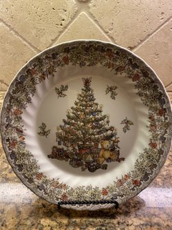 QUEEN'S Seasons Greetings Dinner Plates Set of 4 Myott Factory Archive Christmas. 2 Sets Available