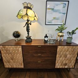 Beautiful Walnut Sideboard/Buffet With Storage