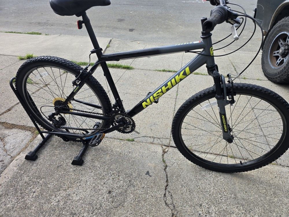 Nice Mountain Bike Medium Frame 
Great Condition Ready to Ride 