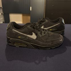 Nike Air Max 90 Men Size 11.5 Black Yellow Strike Metallic Grey Shoes