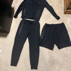 Nike Tech Jacket & Pants & Shorts Size Medium 
