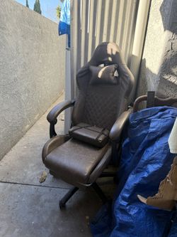 Big Rolling Chair