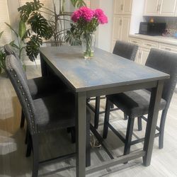 Dinning Table