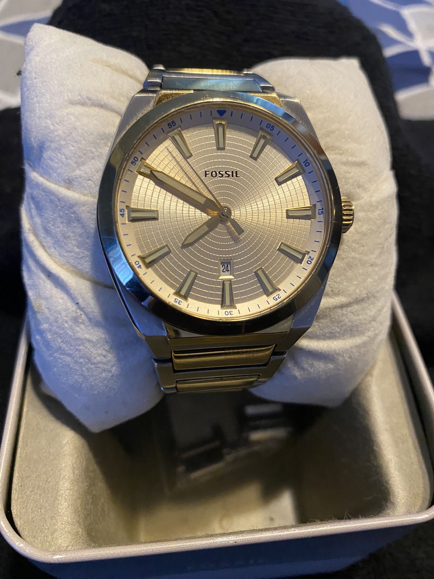 Two-Tone Fossil Everett