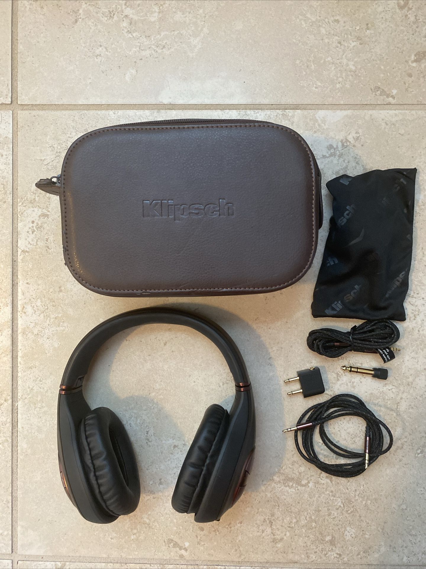 Klipsch Mode M40 Noise-Canceling Wired Headphones