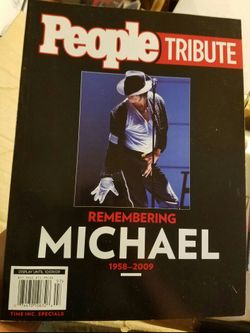 People tribute to Michael Jackson