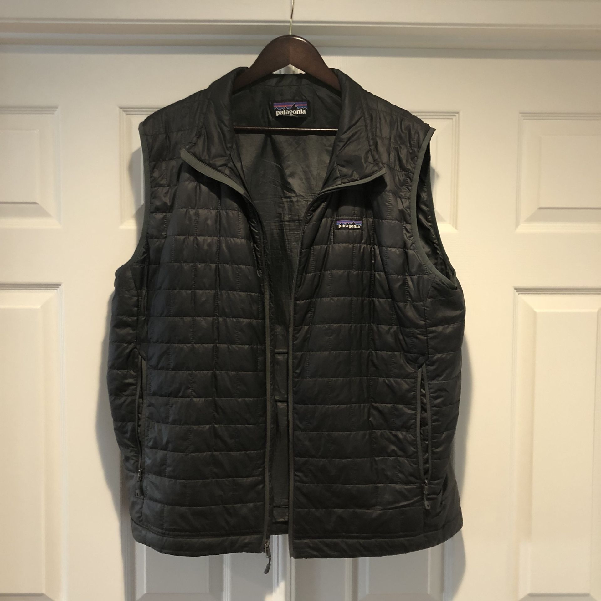 Patagonia Charcoal XXL Puffer Vest