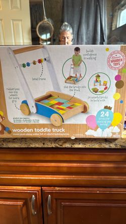 Wooden toddler truck