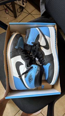 Jordan 1s 10.5 retro high