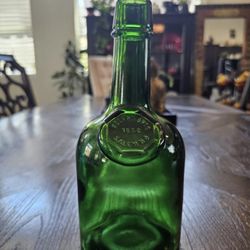 Antique green Rogers Bros 1850 Salem  Nuline NJ Bottle Green 