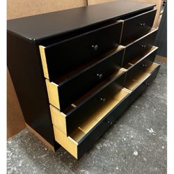 8 Drawer Dresser 