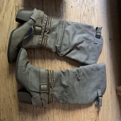 Mid Thigh Boots Size 8.5