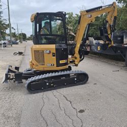 Bobcat Excavadora Volteo 
