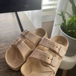 Little  Girls Sandals Size 9.5c