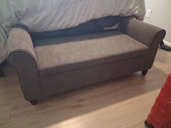 Lounge chaise chair with storage
