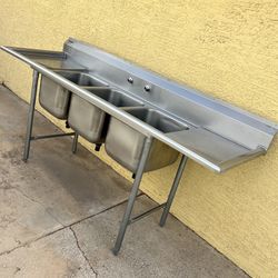 STAINLESS STEEL SINK