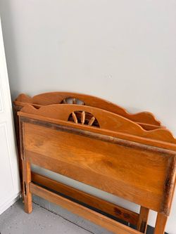 Ranch oak twin bed set