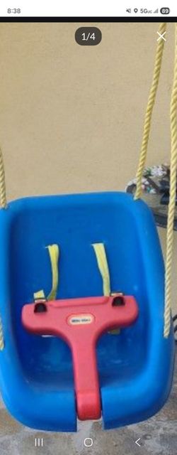 Kid swing