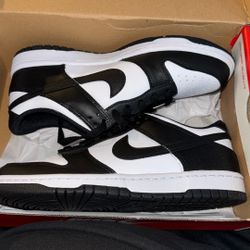 Nike Dunk Low (GS) “PANDA”