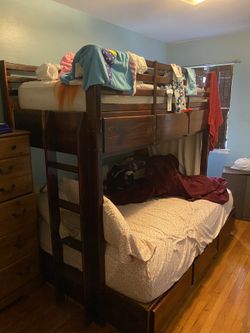 Natural dark wood bunk bed for sale !!!!! $350.. price negotiable