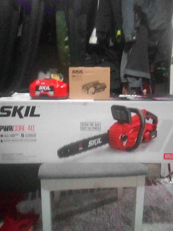 Skil 14" Chain Saw Cordless Electric