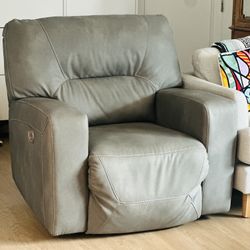 Ashley Recliner Comfortable Chair