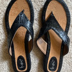 Size 11 Women’s Sandals And Flip Flops- New
