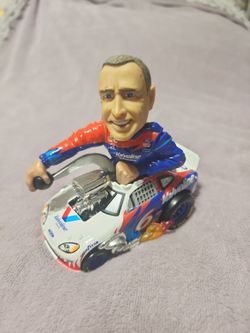 Hot Wheels Radical Rides die-cast car NASCAR driver Mark Martin #6 Valvoline car