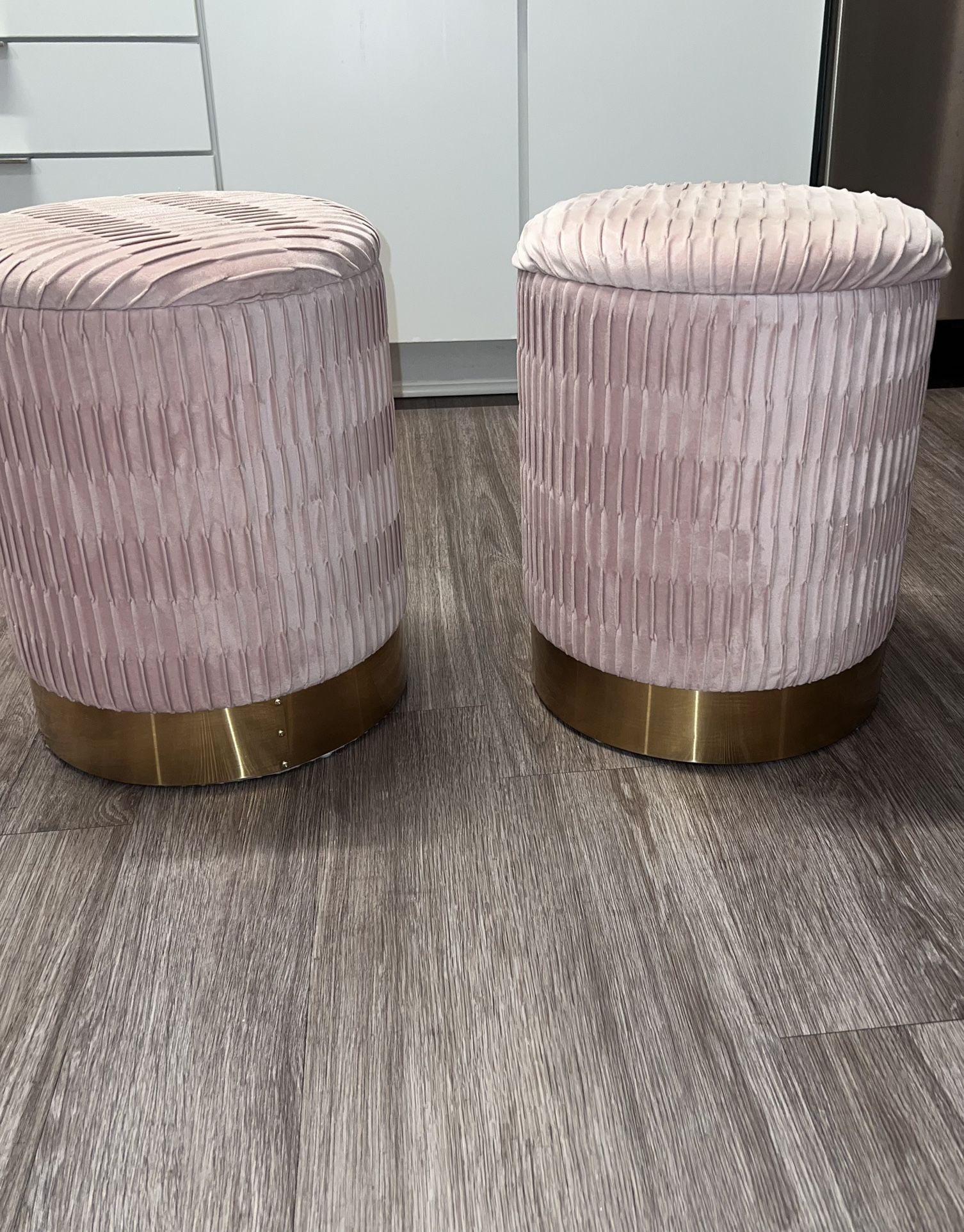 Pink Ottomans 