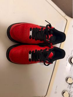 Nike red air jordans 7.5 in womens