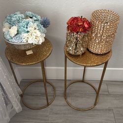 Decor With Stands 