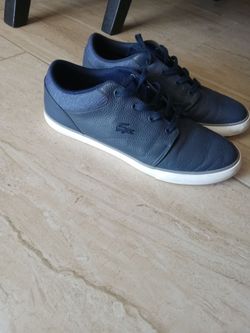 Lacoste Bayliss sneakers almost new