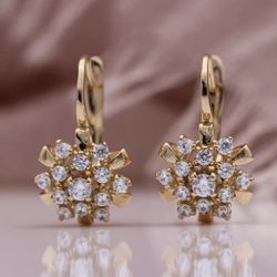 E19- Snowflake Natural Zircon Earrings!