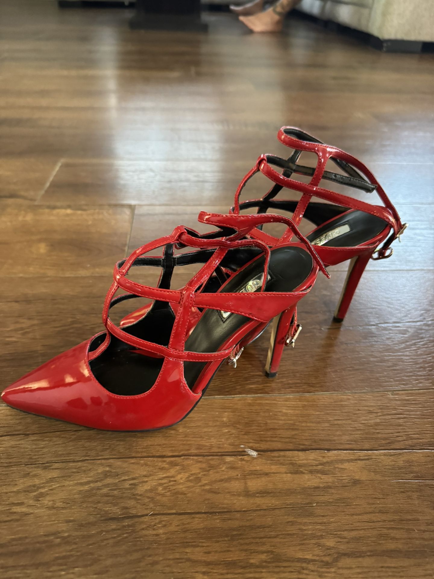 Guess Red 👠Heels