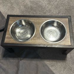 Small Dog Stand And Bowels 